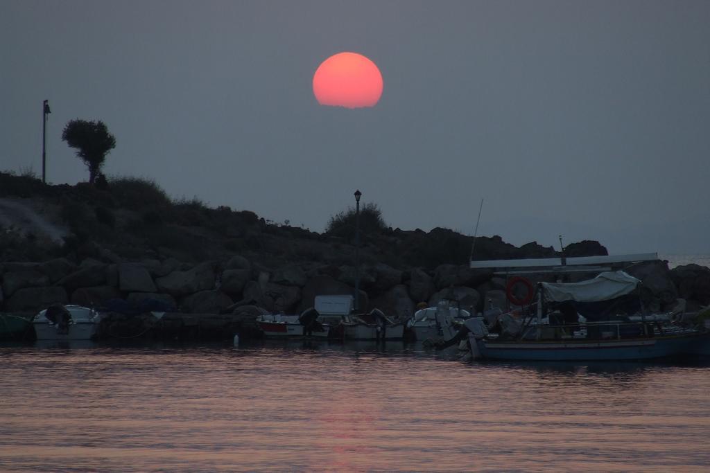 Eleni B&B Limani Kapis Bagian luar foto